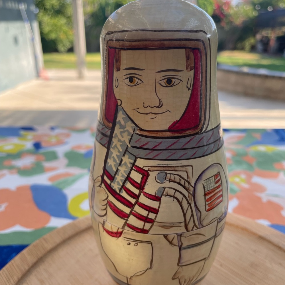 Wood Colorful Nesting Dolls Set 25th Anniversary 1994 - Picture 8 of 8